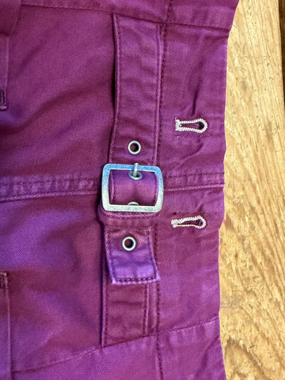 Pilcro Barrel Pant, button front, buckle back, purple, size 29 - Picture 4 of 9
